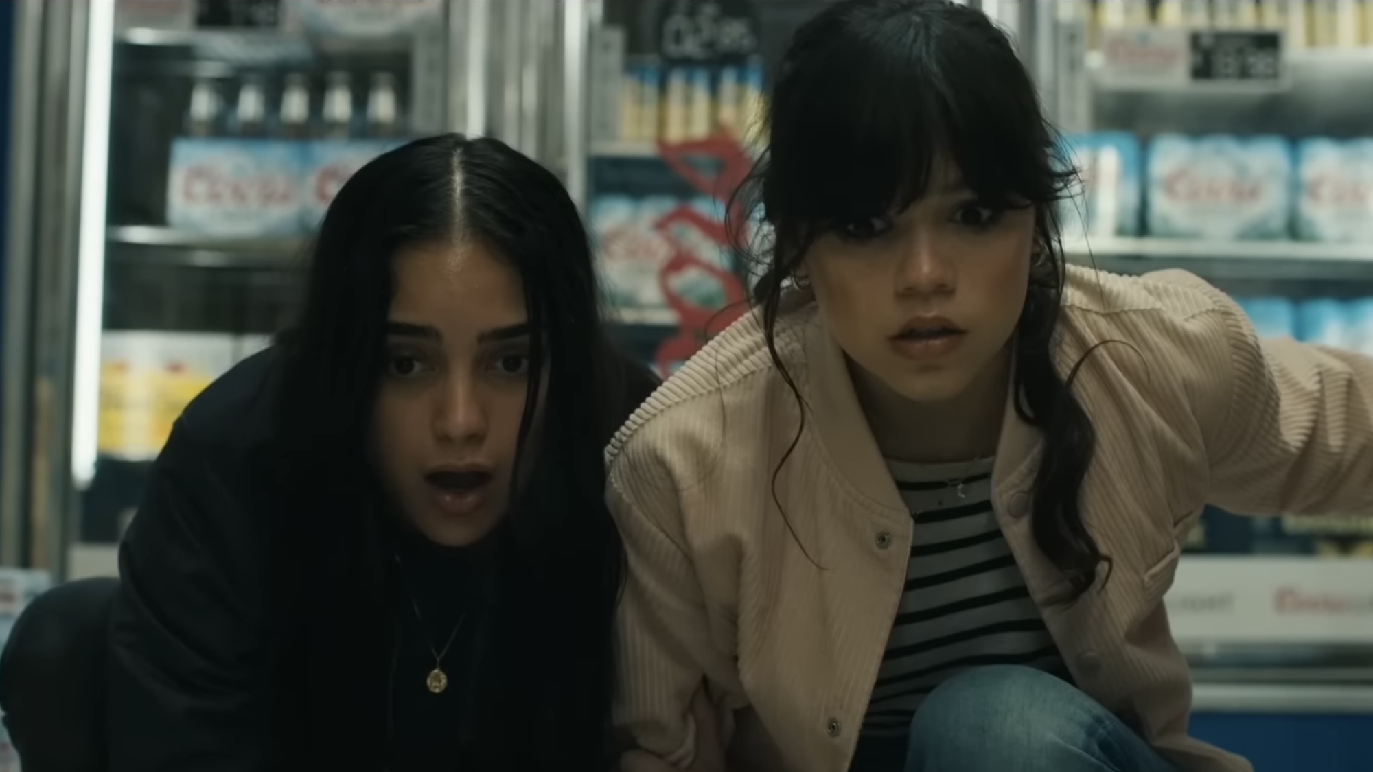 Melissa Barrera e Jenna Ortega como Sam e Tara em Pânico 6