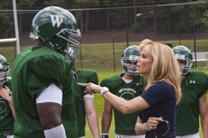 Quinton Aaron e Sandra Bullock em Um Sonho Possível.