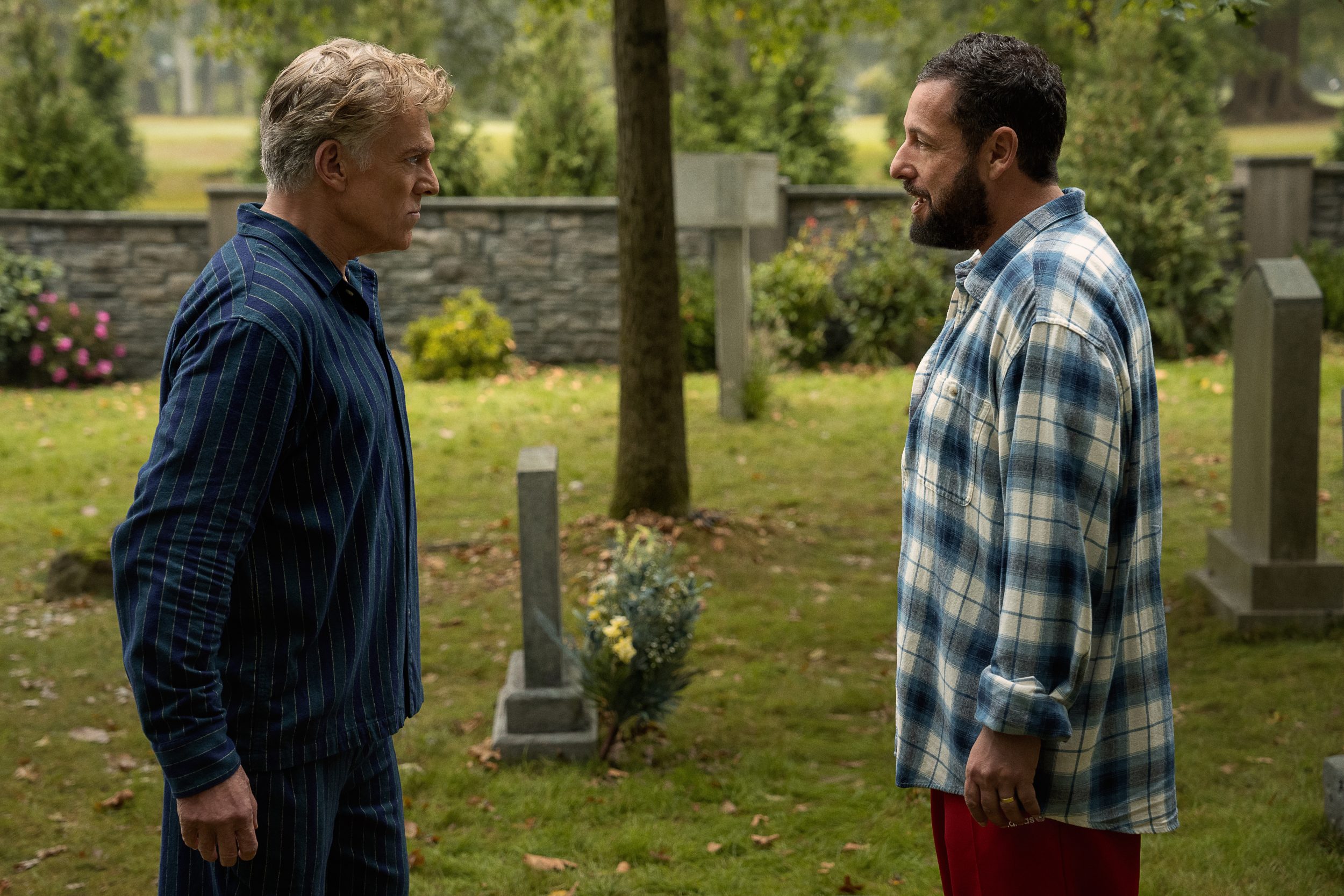 Um Maluco No Golfe 2 (Happy Gilmore 2.) (L to R) Christopher McDonald as Shooter McGavin and Adam Sandler as Happy Gilmore in Happy Gilmore 2. Cr. Scott Yamano/Netflix © 2024.