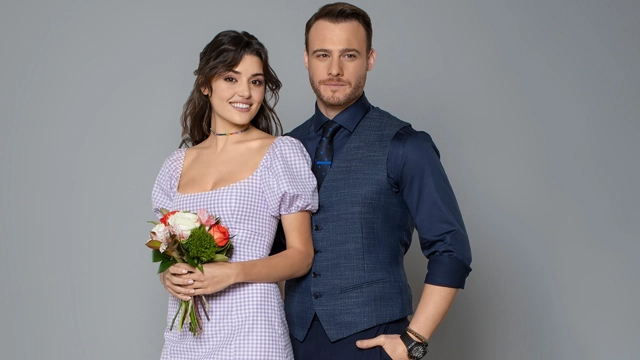 Foto de uma das dizis fenômeno: Sen Çal Kapımı.