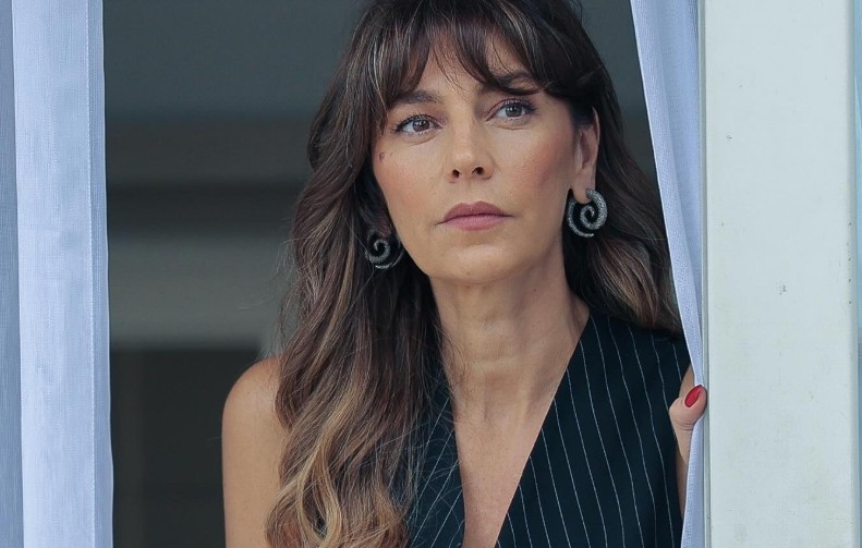 Foto de Seda Akman no resumo do mundo turco.