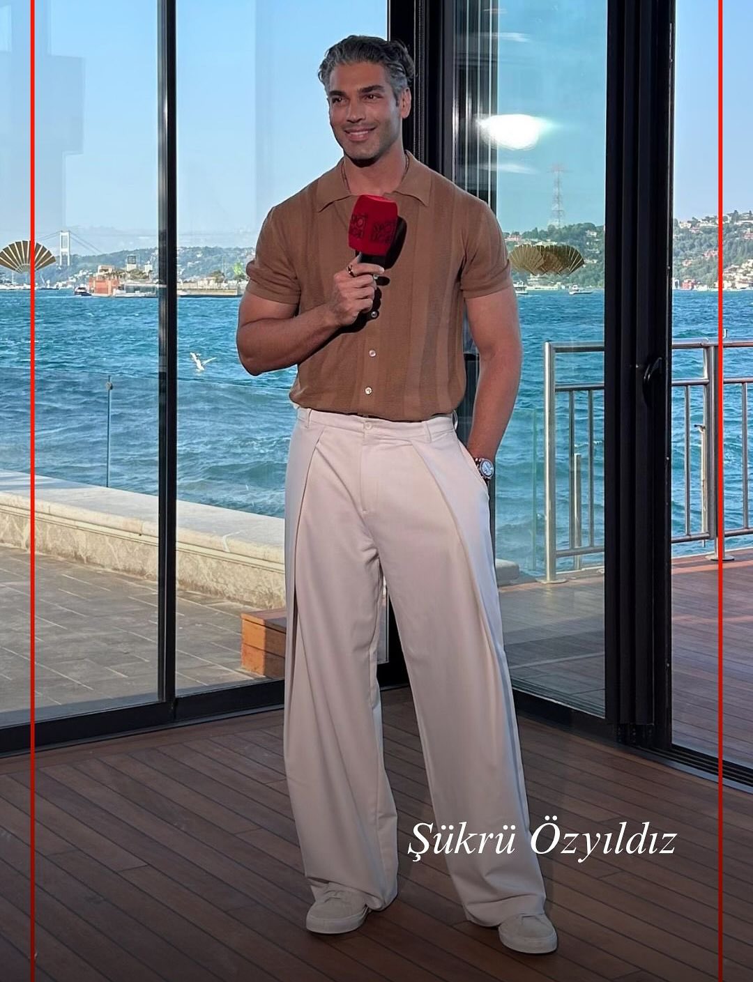 Foto do ator de Zamanın Kapıları.