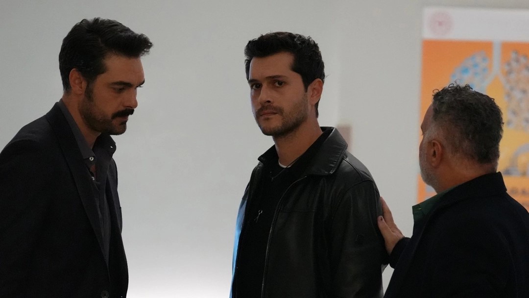 Foto do ator na dizi Leyla.