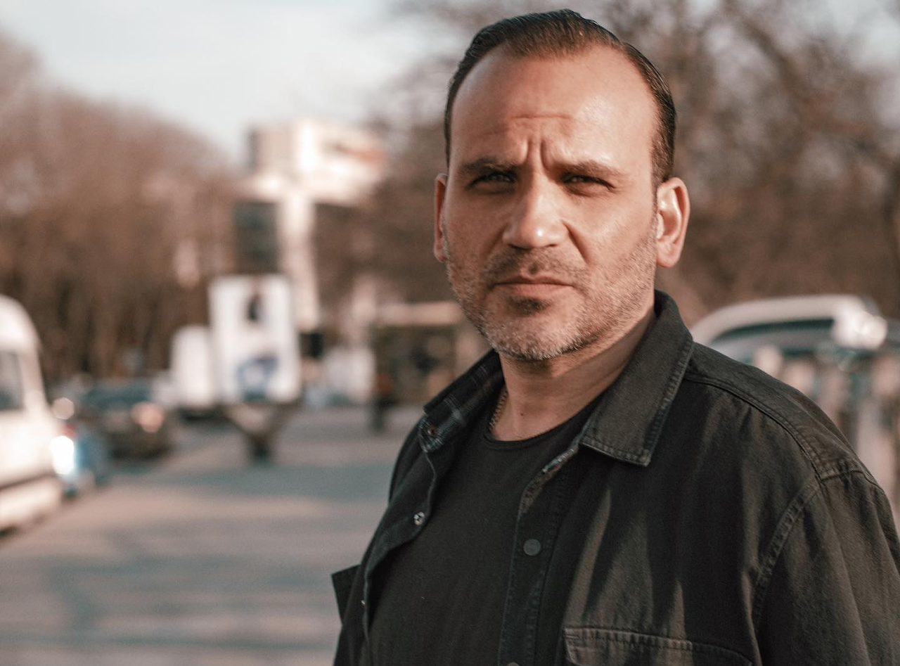 Foto de Gürgen Öz, que estará no filme Uykucu.