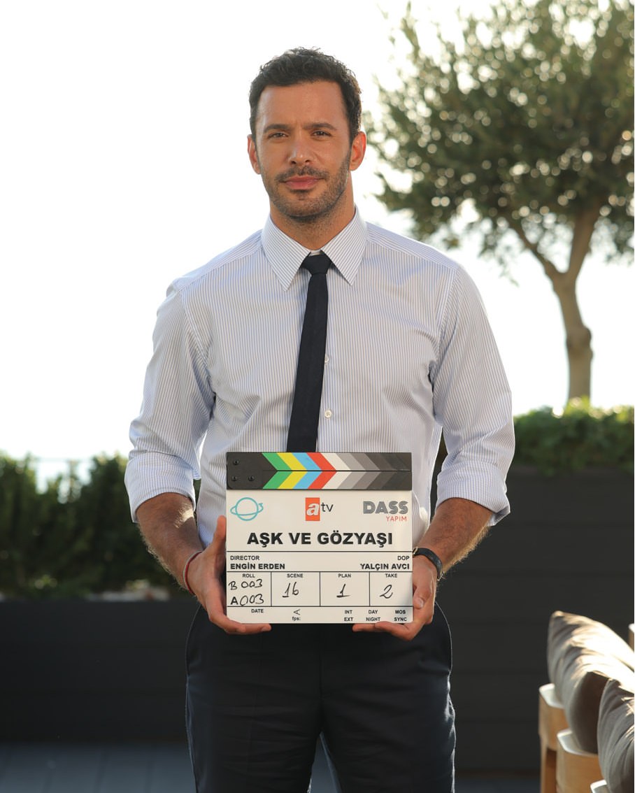 Foto Barış Arduç em Aşk ve Gözyaşı.