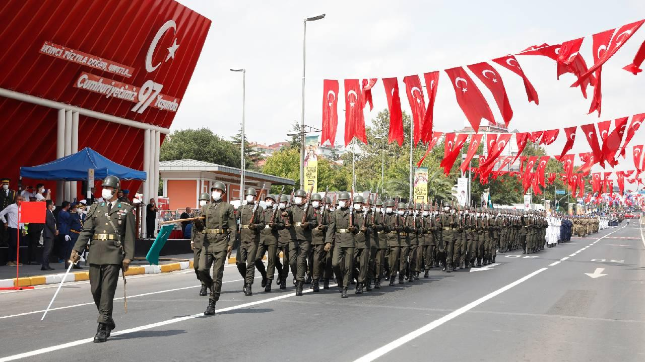 Foto desfile militar.