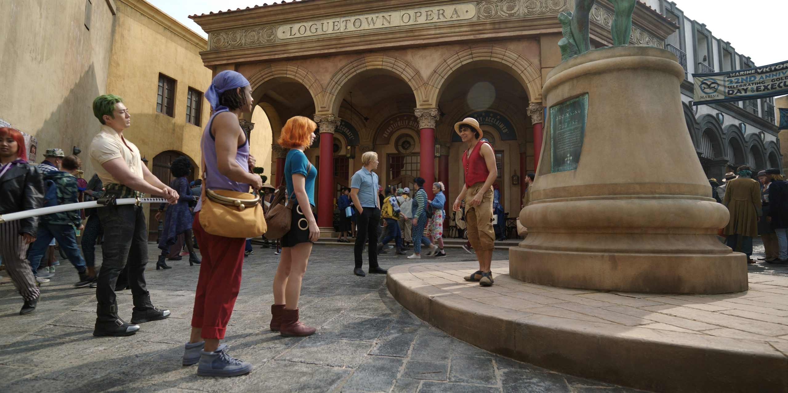 One Piece. (L to R) Mackenyu as Roronoa Zoro, Jacob Romero as Usopp, Emily Rudd as Nami, Taz Skylar as Sanji, Iñaki Godoy as Monkey D. Luffy in season 2 of One Piece. Cr. Courtesy of Netflix © 2025