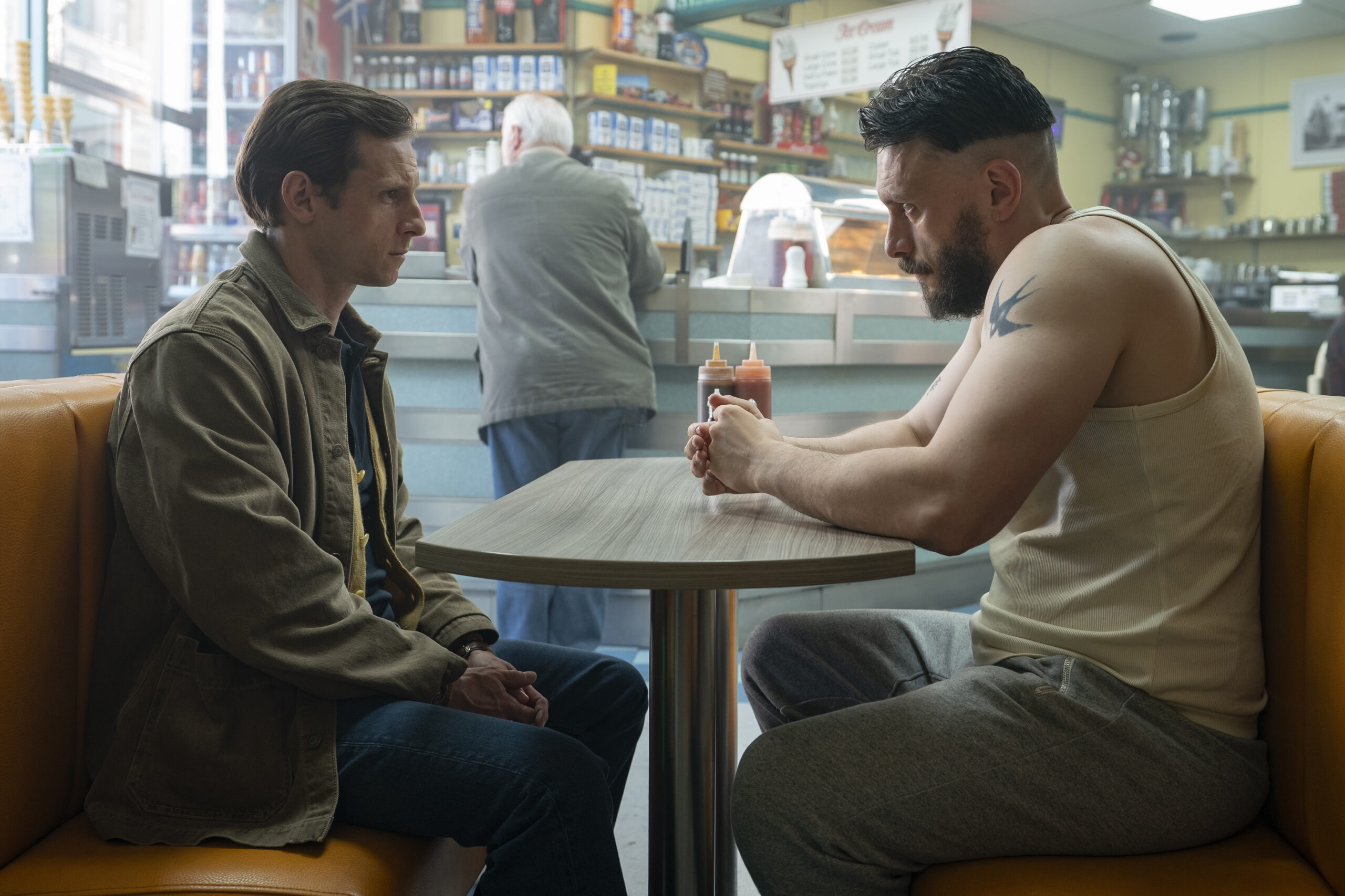 Ruben (Richard Gadd) e Niall (Jamie Bell) em Half Man