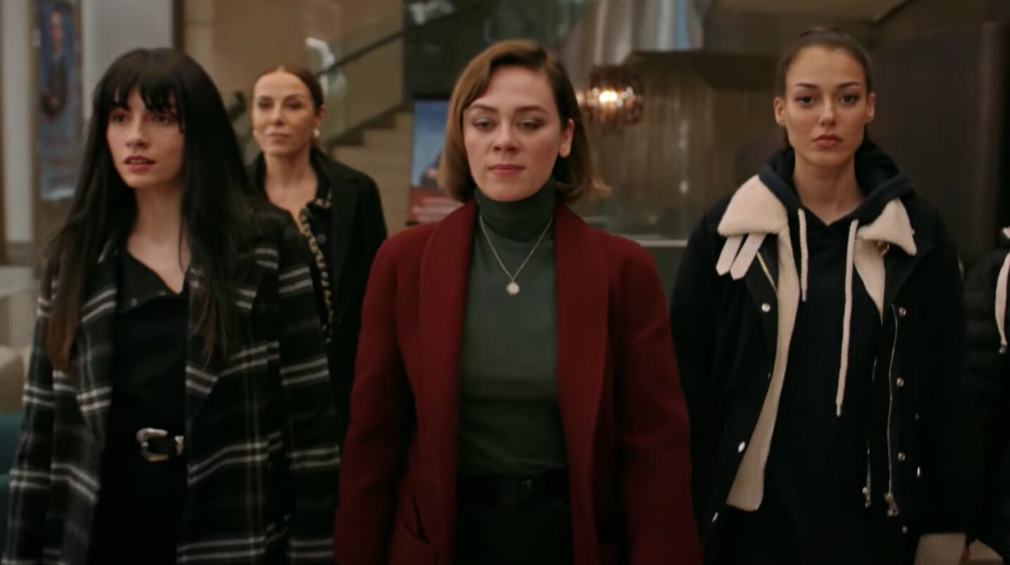 As três protagonistas da novela turca Chamas do Destino.
