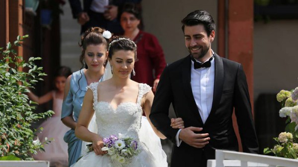 Protagonistas de Afili Aşk