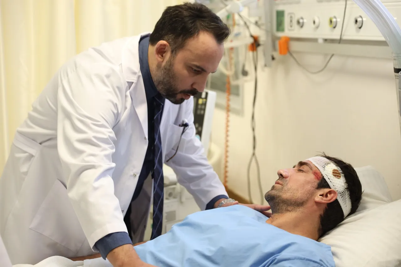 Cena de Doktor Başka Hayatta