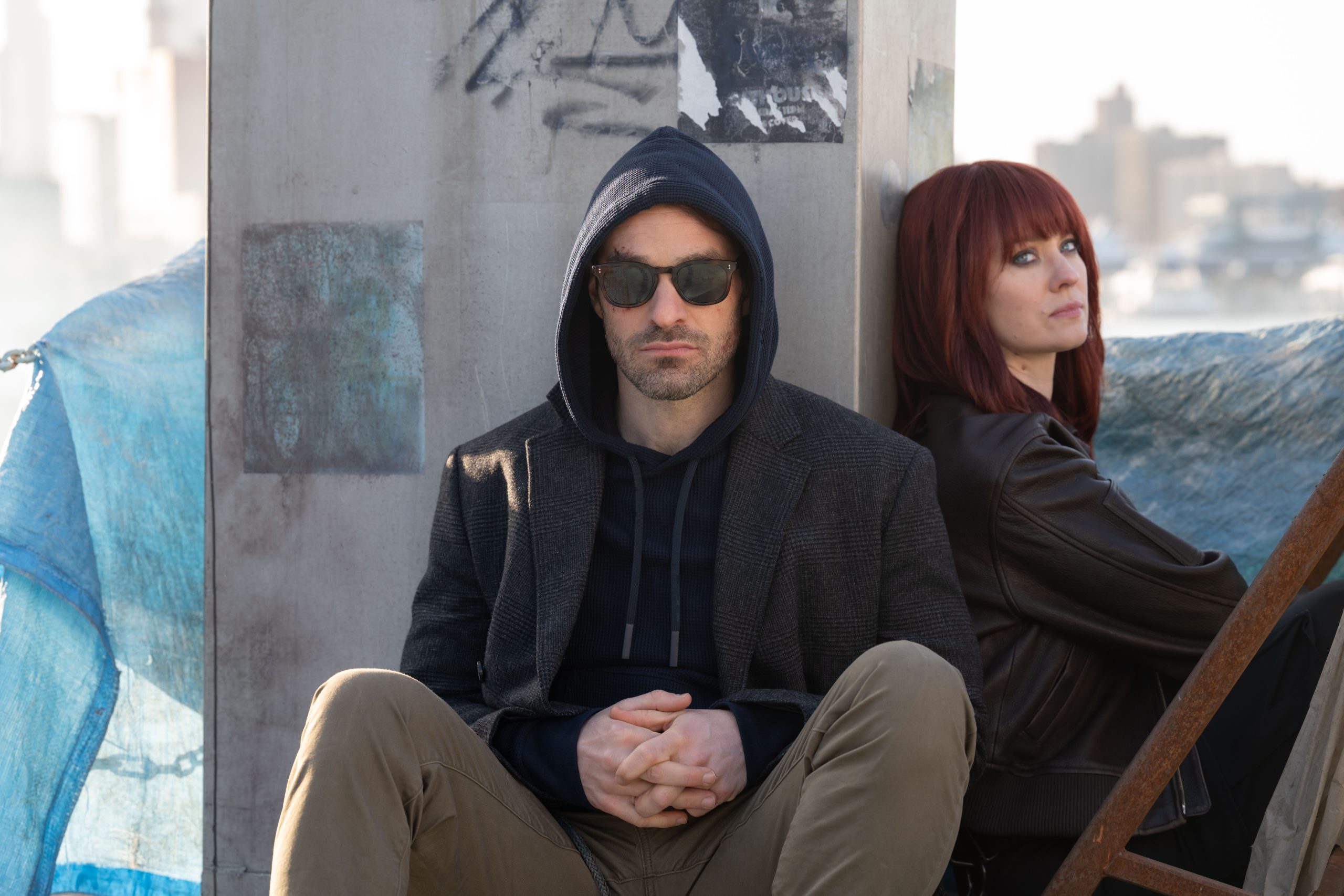 Matt Murdock/Demolidor (Charlie Cox) e Karen Page (Deborah Ann Woll) na segunda temporada de Demolir: Renascido