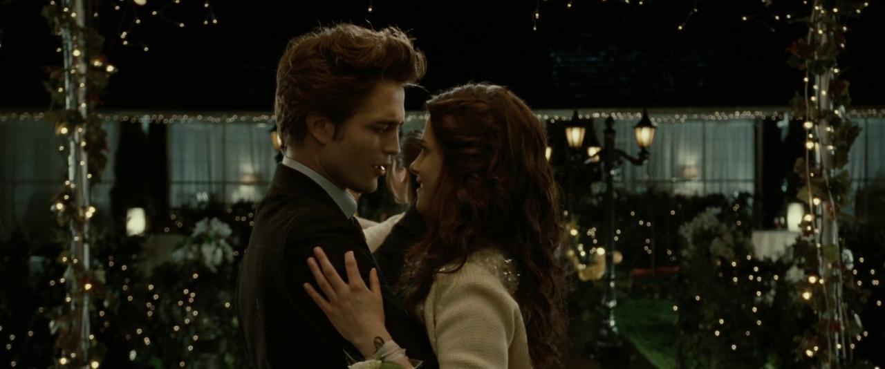 Bella e Edward no baile