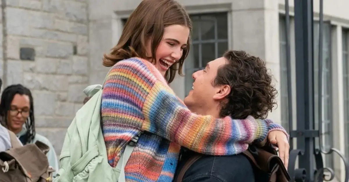 Ella Bright e Belmont Cameli na primeira temporada de Off Campus: Amores Improváveis