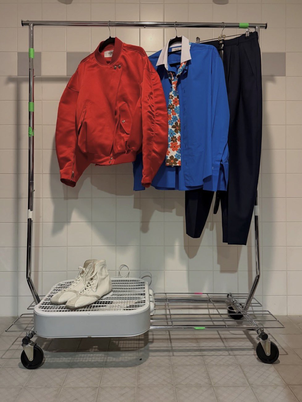 Figurino de Harry Styles para a primeira noite da Together, Together Tour em Amsterdã