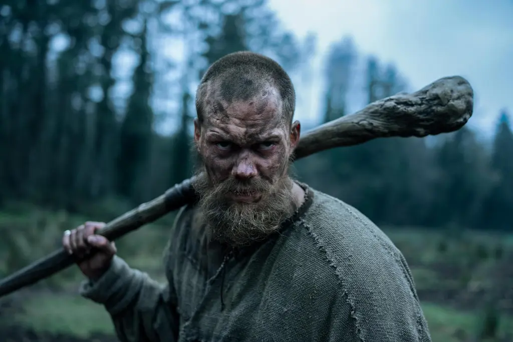 Bill Skarsgård como Pequeno João em "A Morte de Robin Hood"