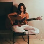 Lucy Alves: cantora lança seu novo single, uma releitura de Confidências