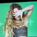Retorno de Anahí? Cantora anuncia regravação de música do RBD com a banda Moderatto