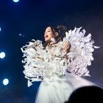 Just Look Up: Ariana Grande e Kid Cudi apresentam nova música para comédia da Netflix