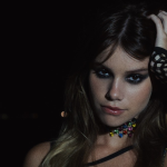 Cantora Clarissa começa 2022 com novo clipe e turnê nacional com data no Rio de Janeiro