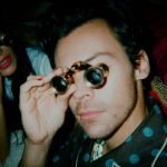 Harry Styles lança vídeo de Late Night Talking