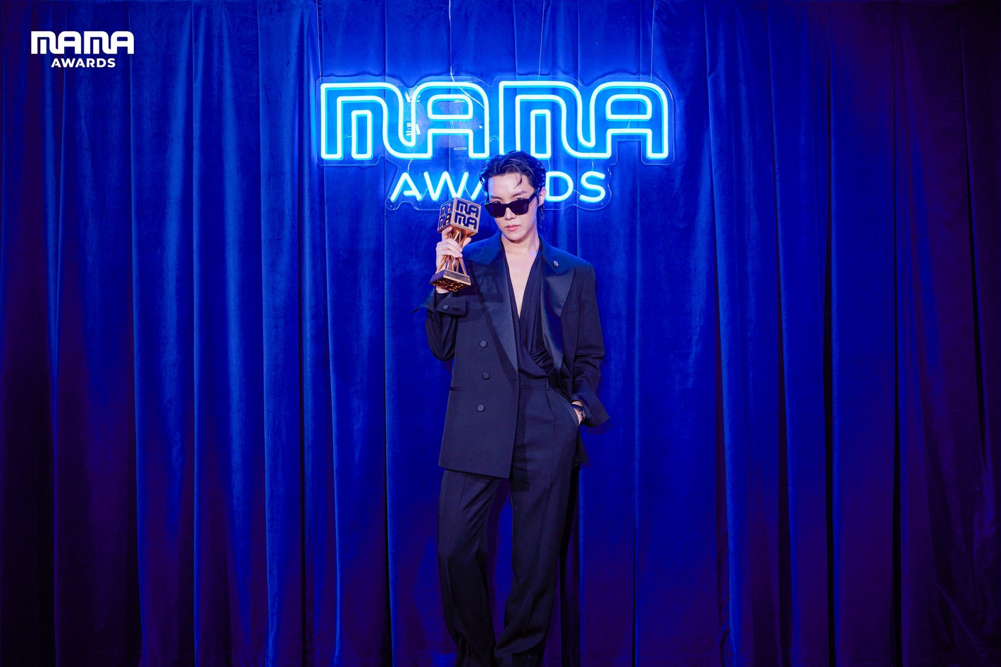 MAMA