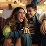 Ana Caetano e Pedro Calais em Tá Tudo Certo, nova série do Disney+