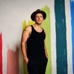 Jason Mraz retorna ao pop com seu novo álbum Mystical Magical Rhythmical Radical Ride