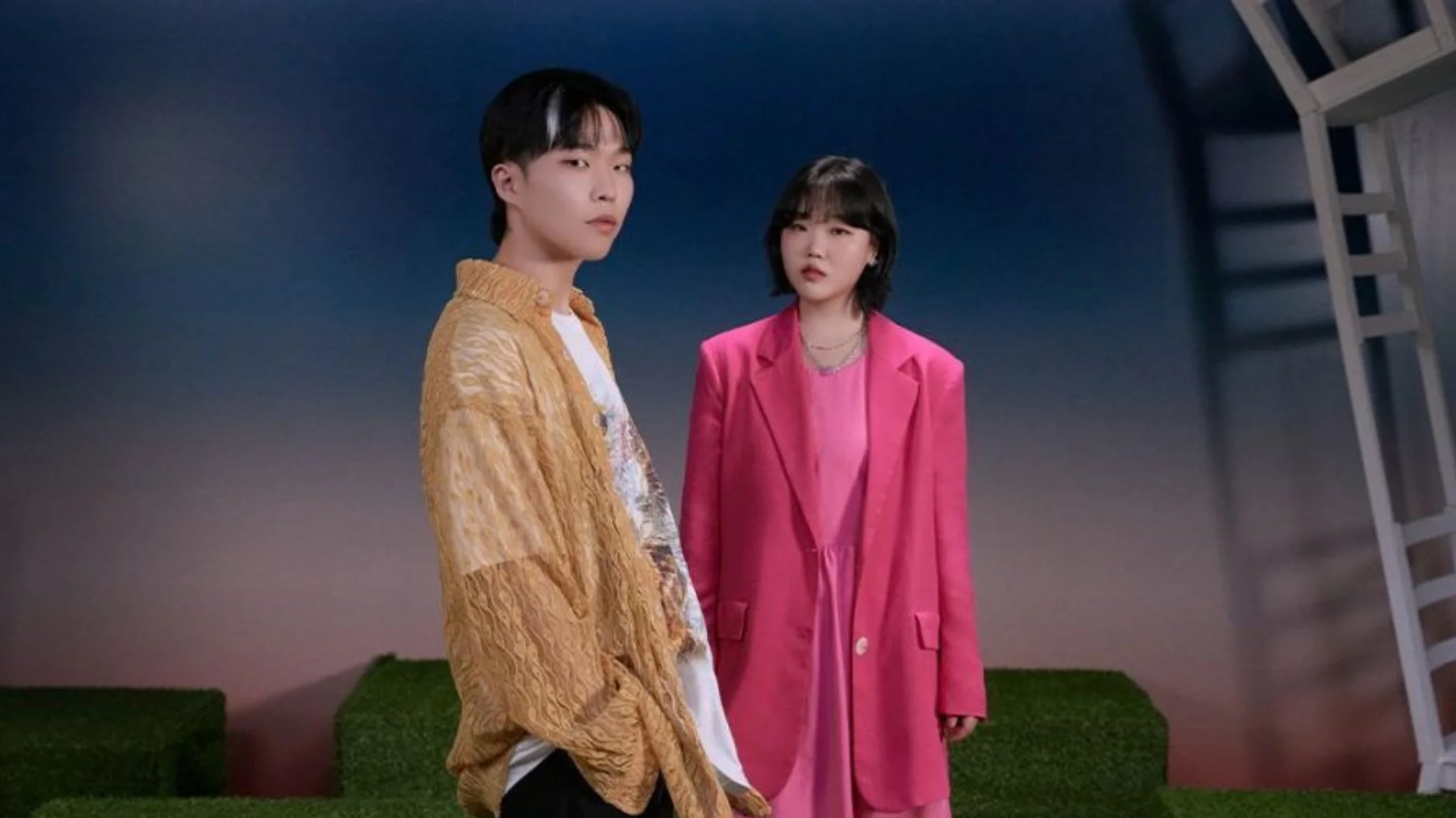 AKMU