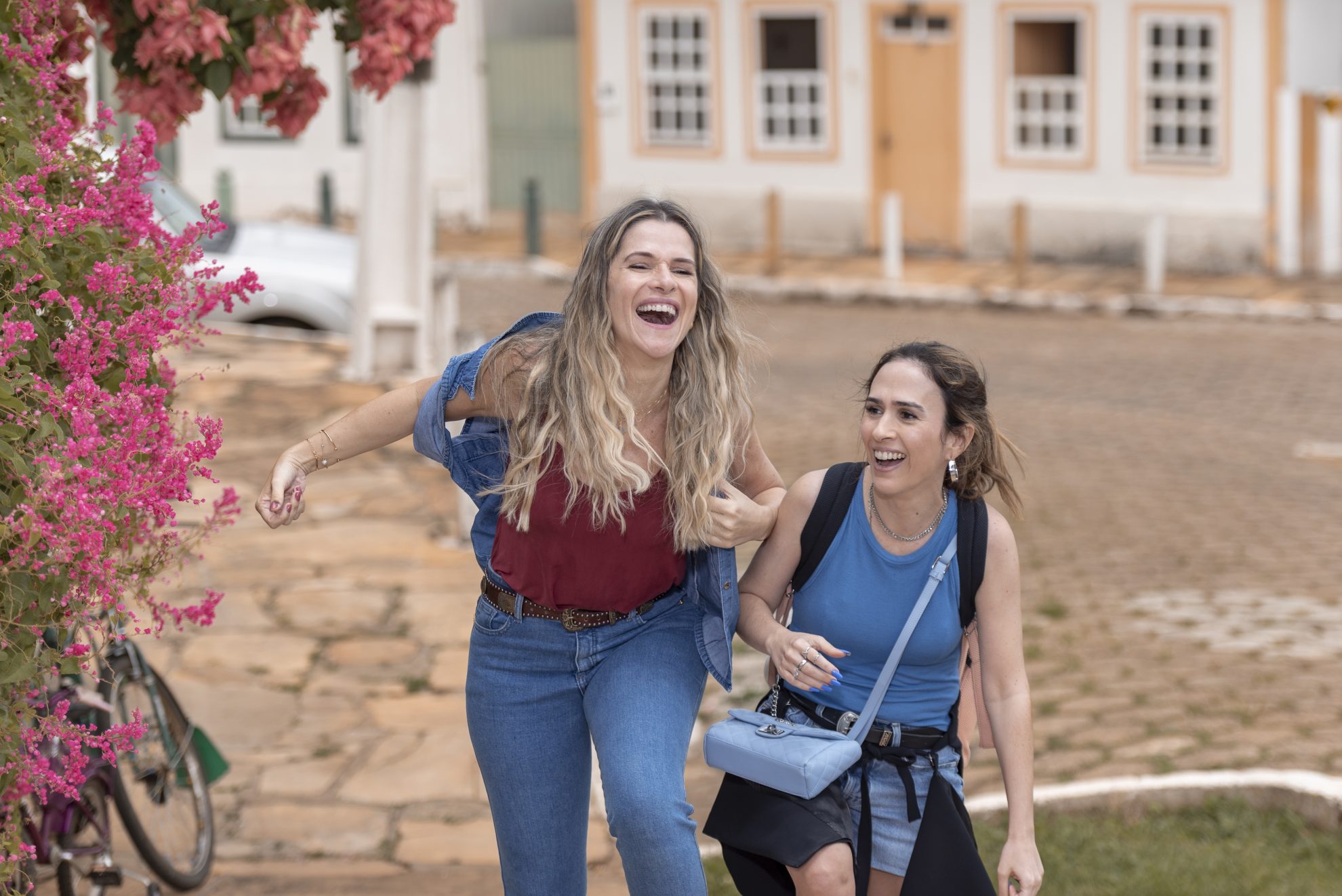 Ingrid Guimarães e Tatá Werneck em Minha Irmã e Eu