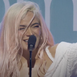 Karol G é a primeira pessoa da América Latina homenageada no Billboard Women in Music Awards