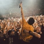 Louis Tomlinson lança álbum ao vivo