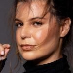 Entrevista | Nina Frosi fala sobre carreira e falta de incentivo cultural no Brasil