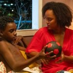 A Festa de Léo ressalta a força feminina e o amor incondicional de uma mãe