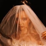 Jade Thirlwall traz vocais poderosos em versão acústica de Angel of My Dreams
