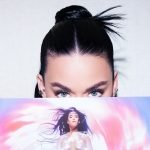 143: Katy Perry lança novo álbum de dance pop ousado