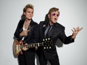 Elton John e Brandi Carlile