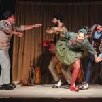 Grupo Palhastônicos segue com sua primeira grande turnê, Velho Circo, Novo Mundo, pelo interior de S...