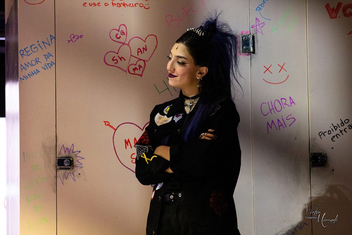 Lara Suleiman, atriz de Meninas Malvadas - O Musical, em entrevista exclusiva para o Entretizei.