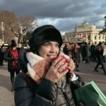 A atriz Biran Damla está de volta aos sets