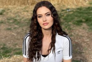 Foto de Fahriye Evcen.