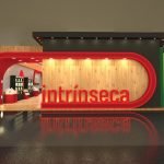Intrínseca promete experiência imersiva e programação de peso na Bienal do Livro Rio 2025