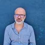 Entrevista | Pedro Süssekind comenta sobre a ligação entre Homero, Shakespeare e Guimarães Rosa