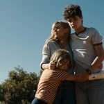Crítica | Festival do Rio: Pequenas Criaturas encanta ao transformar limbos da memória em poesia vis...