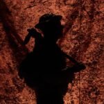 Crítica | Entre versos e vozes: espetáculo Morte e Vida Severina ganha nova vida no palco