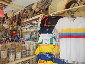 Foto de uma barraca de venda local em Cartagena