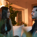 Çağatay Ulusoy e Demet Özdemir em Eşref Rüya