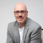 Entrevista | “O público percebe quando existe verdade no palco”: Daniel Salve sobre teatro musical