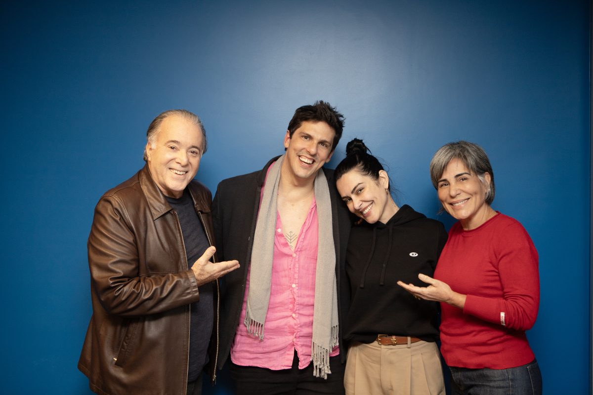 Tony Ramos, Rafael Infante, Cleo Pires e Gloria Pires durante a leitura de roteiro de Se Eu Fosse Você 3 (créditos: Eny Miranda)