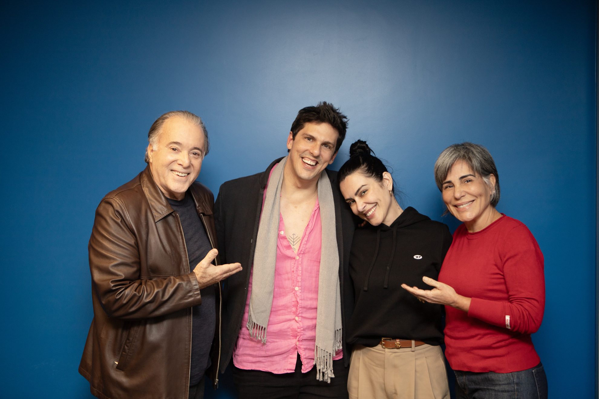Tony Ramos, Rafael Infante, Cleo Pires e Gloria Pires durante a leitura de roteiro de Se Eu Fosse Você 3 (créditos: Eny Miranda)